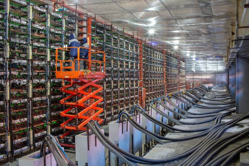 محدودیت استخراج قانونی ارز دیجیتال تا پایان تابستان ۱۴۰۴؛ تمرکز بر تأمین برق پایدار