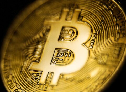 تثبیت قیمت بیت کوین در محدوده ۱۱۸ هزار دلار
