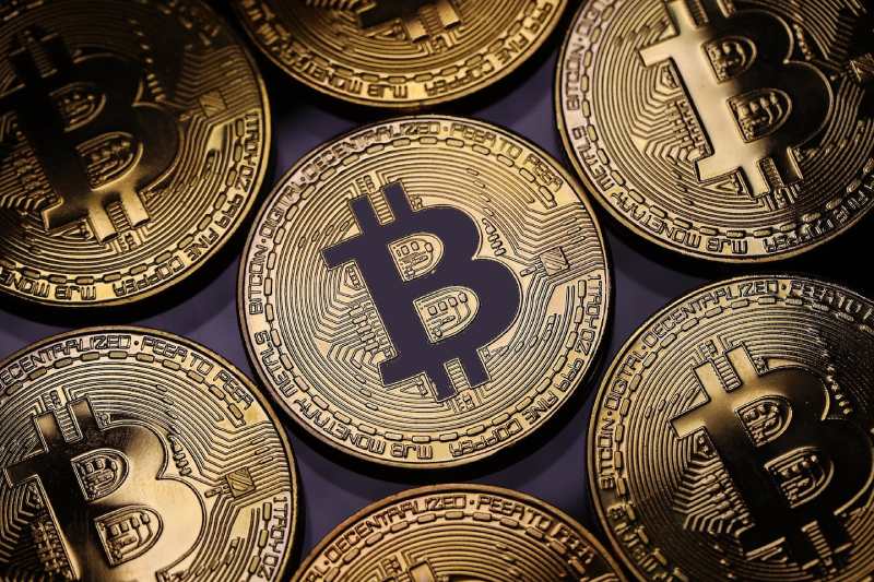 کاهش شدید تقاضای نهادی و ETF ها، بیت‌ کوین را وارد فاز تثبیت کرد