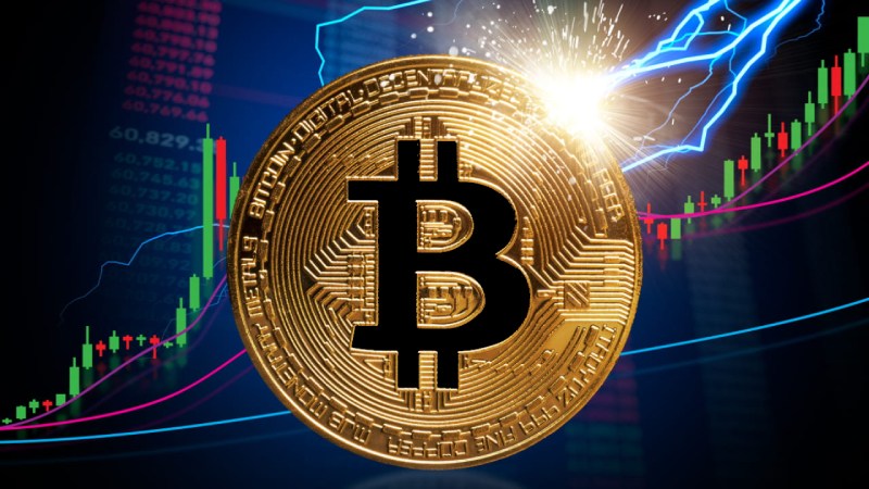 احتمال سقوط بیت کوین به زیر ۱۰۰ هزار دلار؛ نشانه‌ های صعودی RSI هنوز کافی نیستند