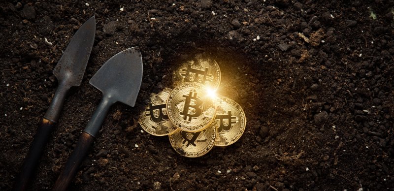 افت قیمت بیت کوین و تأثیر آن بر سقوط سهام شرکت‌ های ماینینگ در بازار جهانی