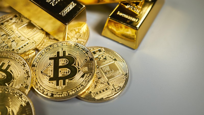 گزارش اشتغال آمریکا بهتر از انتظار منتشر شد؛ چرا بیت کوین و طلا سقوط کردند؟